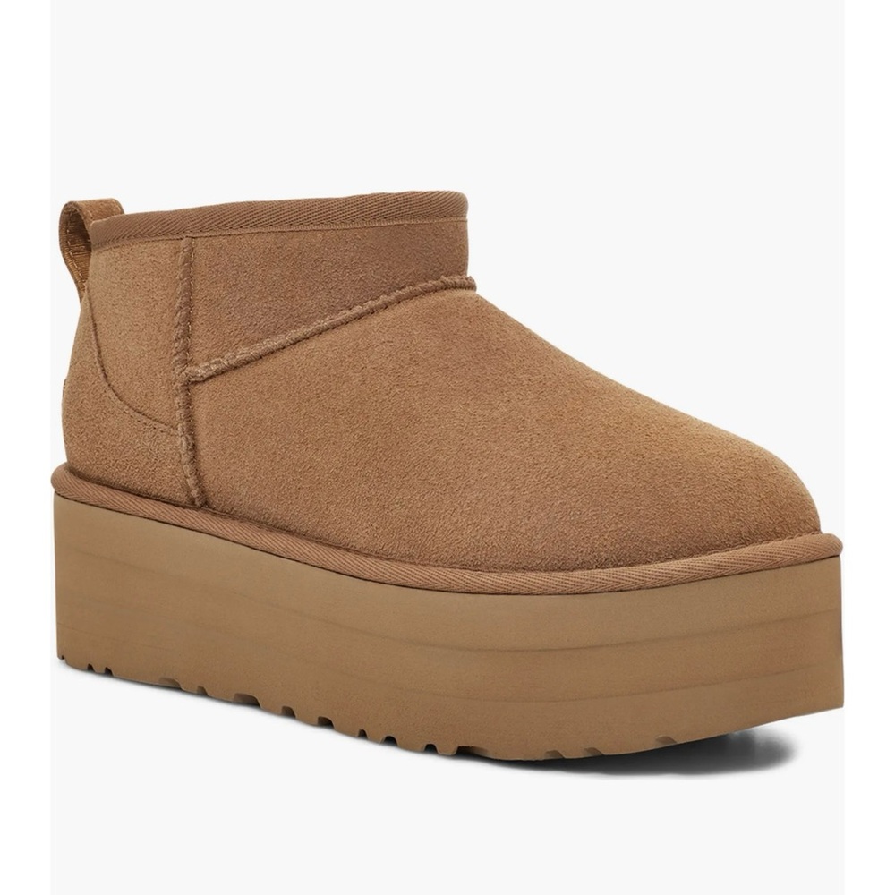 Ugg Classic Ultra Mini Platform Boots- Size 6- New in Box